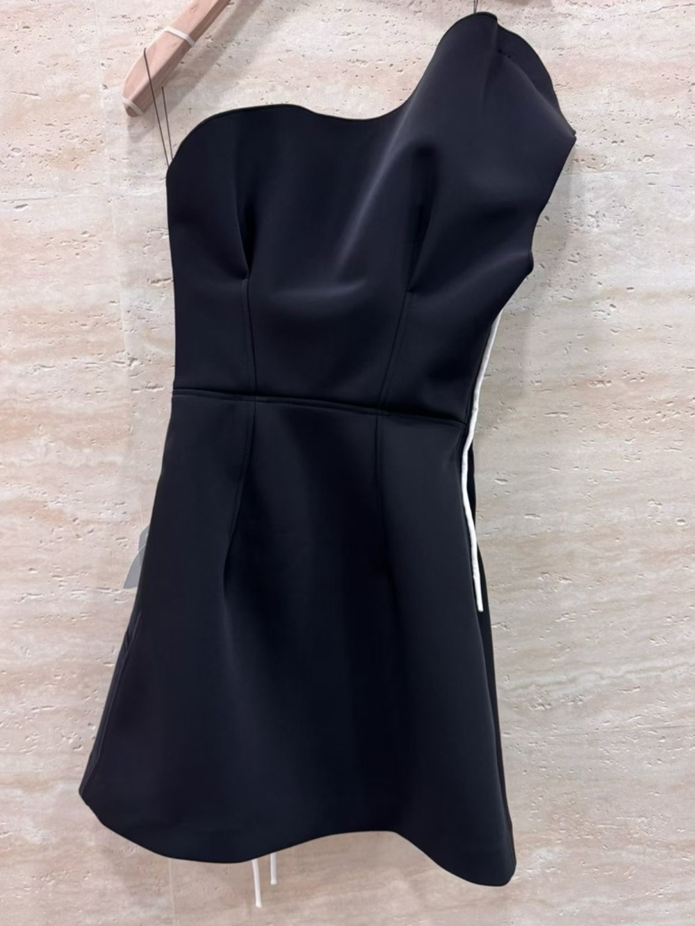 Acler NWOT Black One-Shoulder Mini Dress with White Floral Appliqués - Picture 6 of 7